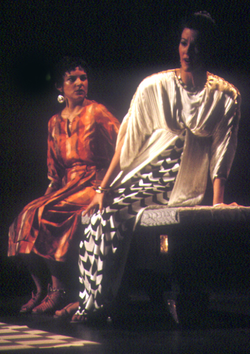 07 Amneris & Jenny